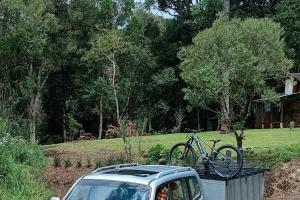 GUIADO >> MOUNTAIN BIKE TOUR >> VALE EUROPEU