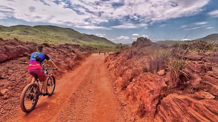 GUIADO>>CORDILHEIRA DO ESPINHAÇO>> MOUNTAIN BIKE TOUR>> 4 NOITES