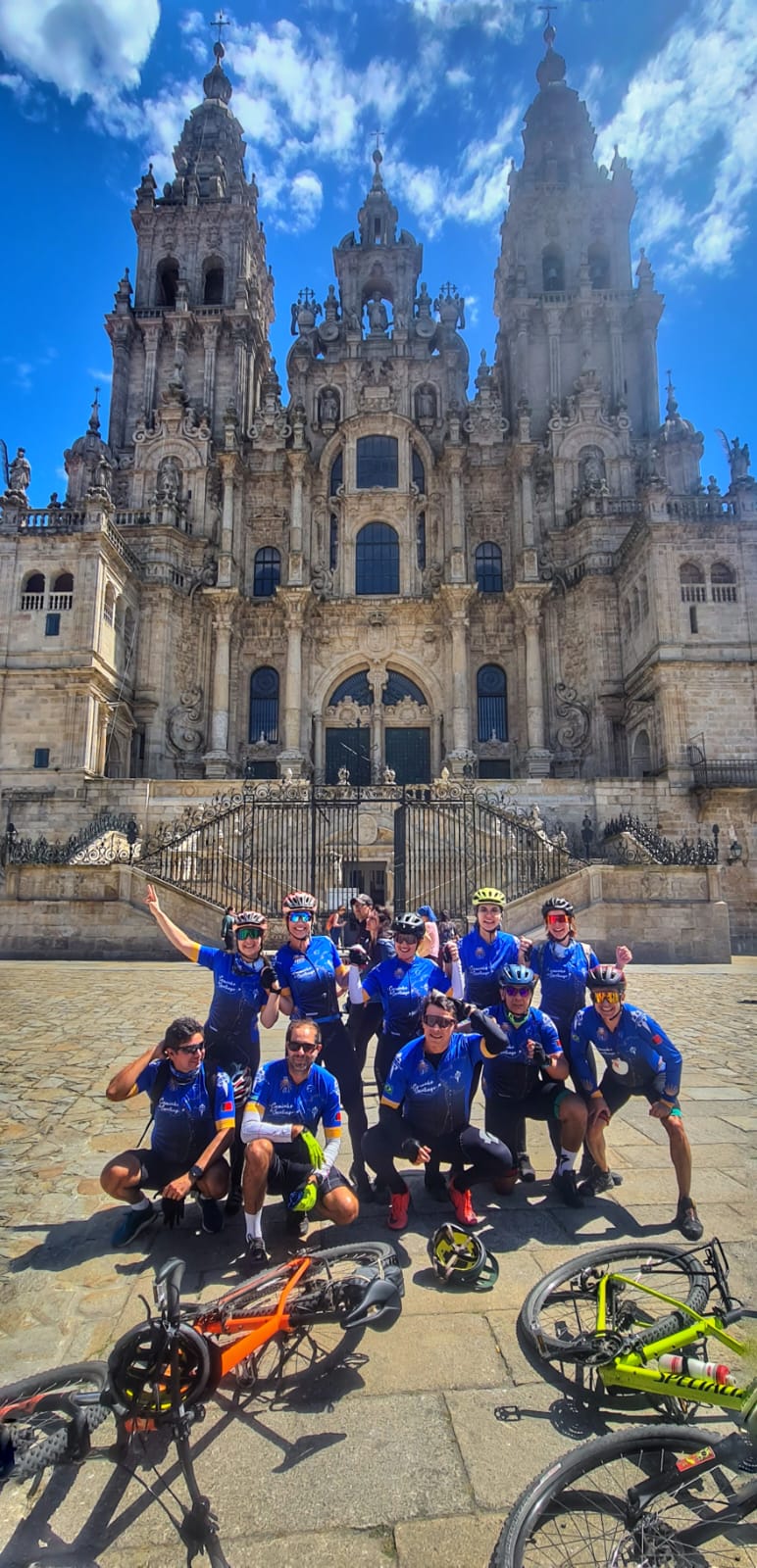 GUIADO>>SANTIAGO DE COMPOSTELA  PORTUGUES DA COSTA>>5 NOITES