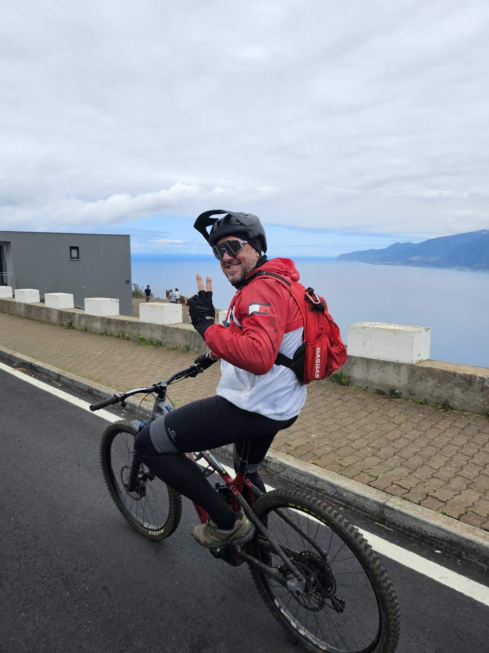 GUIADO>>ILHA DA MADEIRA PORTUGAL>>MOUNTAIN BIKE TOUR>>7 NOITES