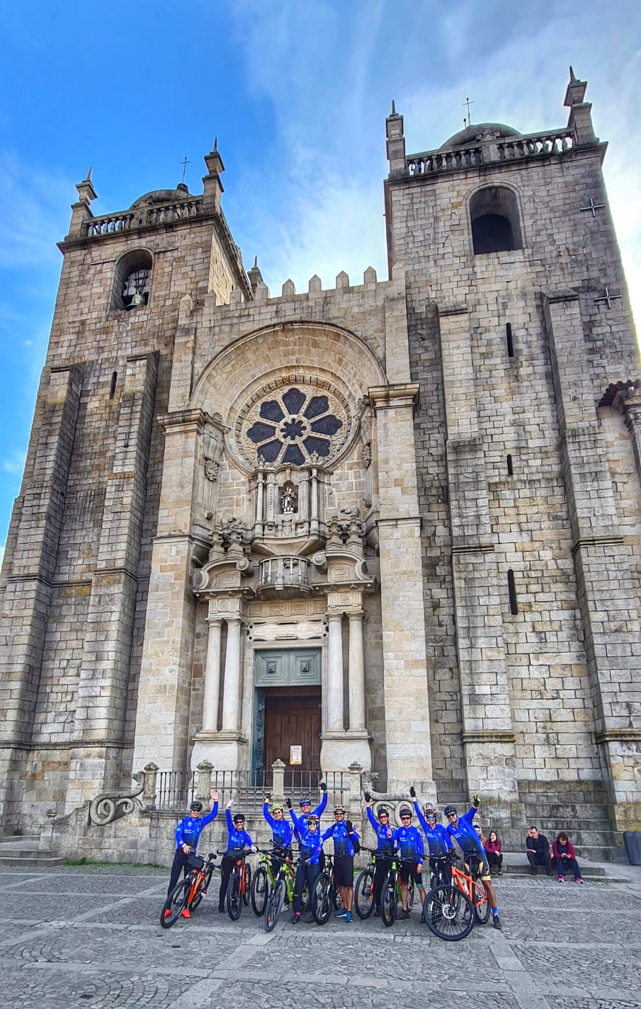 GUIADO>>SANTIAGO DE COMPOSTELA  PORTUGUES DA COSTA>>5 NOITES