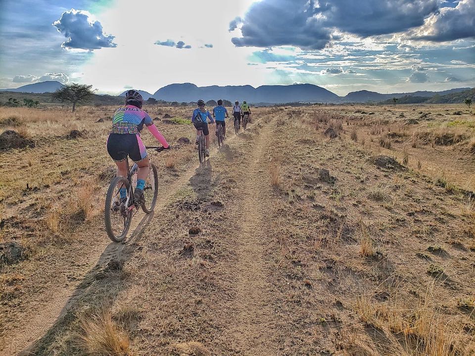 GUIADO>>CORDILHEIRA DO ESPINHAÇO>> MOUNTAIN BIKE TOUR>> 4 NOITES