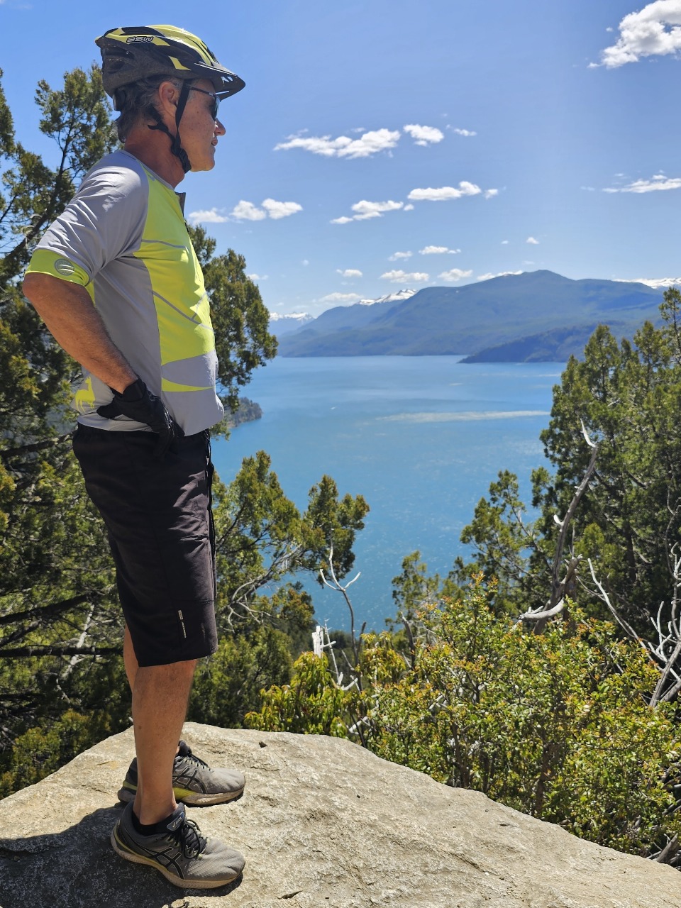 GUIADO >> PEDAL DA PATAGONIA >> SETE LAGOS >> 6 NOITES