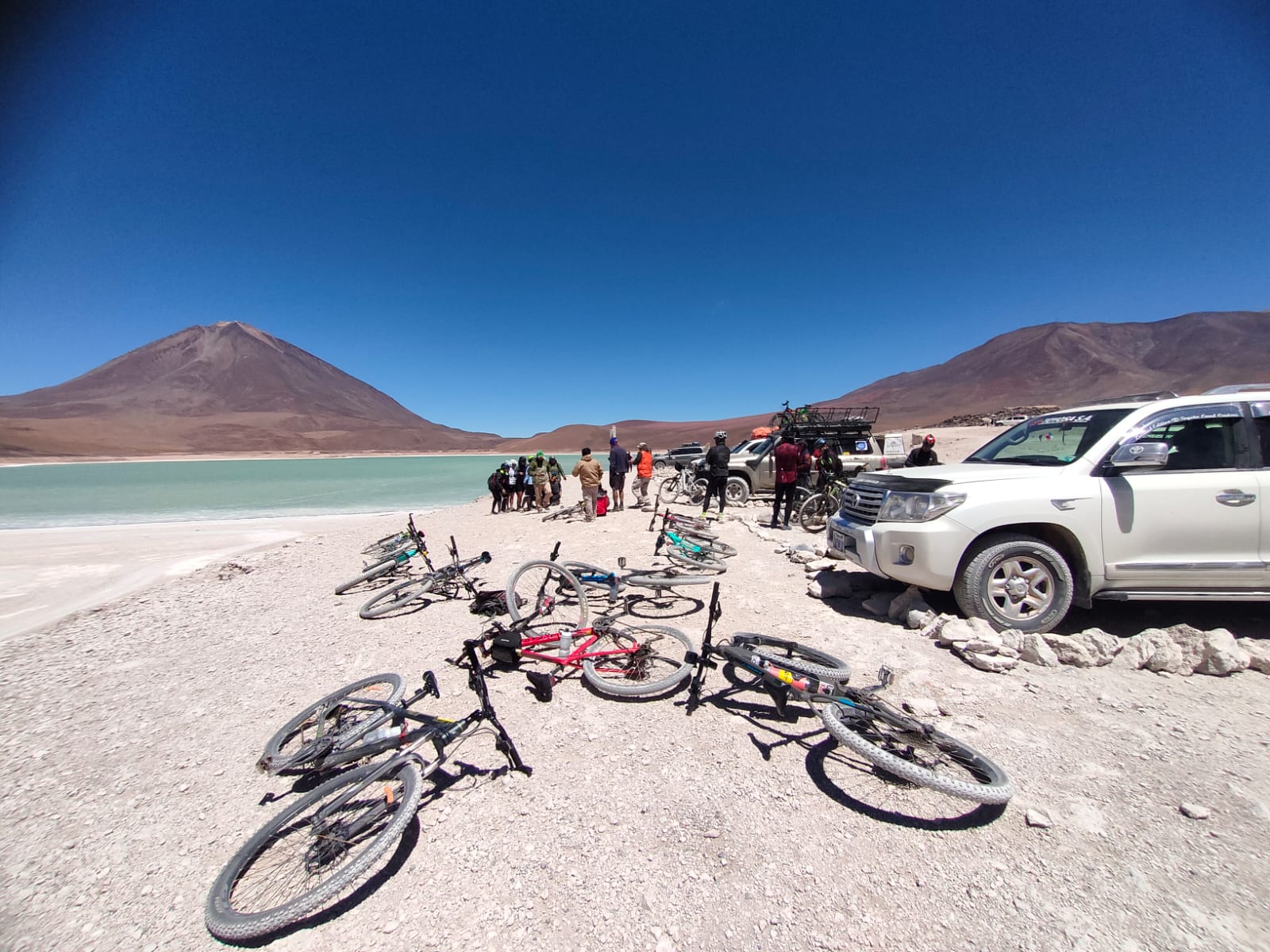 GUIADO >> BOLÍVIA, DEATH ROAD, SALAR DE UYUNI E ATACAMA >> MOUNTAIN BIKE TOUR >> 7 NOITES