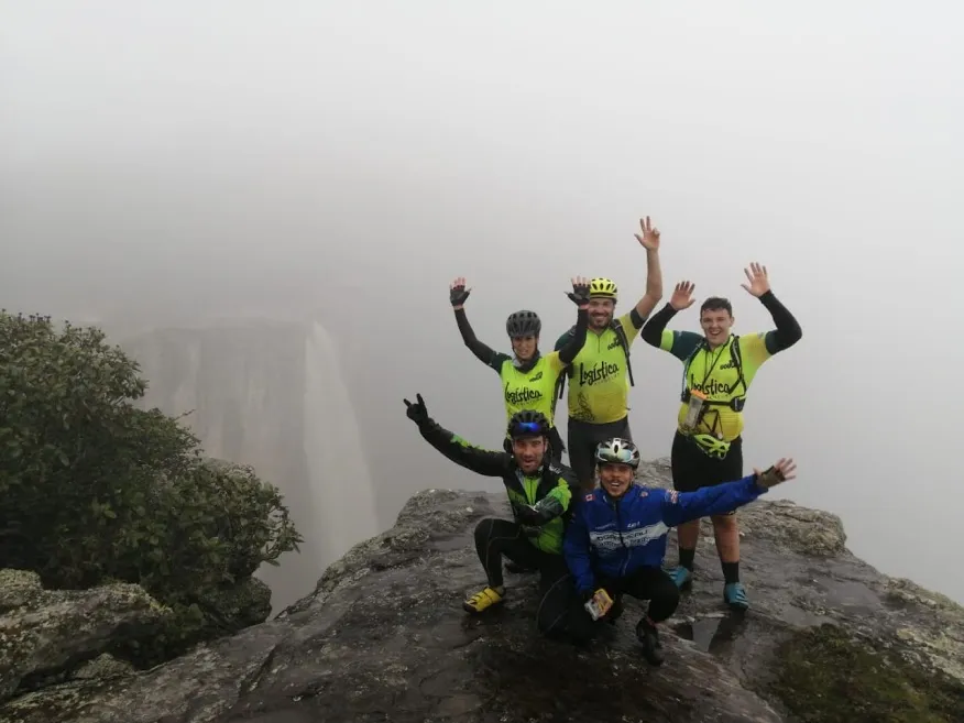 Travessia das Águas Vertentes