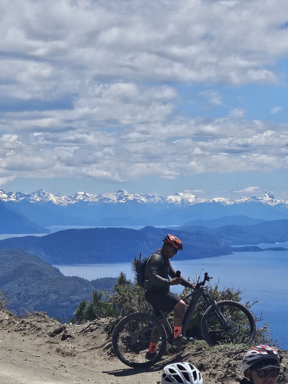 GUIADO >> PEDAL DA PATAGONIA >> SETE LAGOS >> 6 NOITES